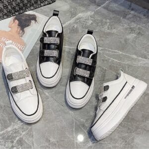 College style white shoes for women