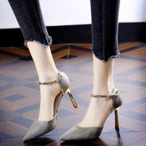 New genuine leather sandals