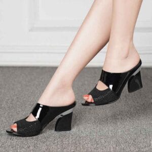 Celebrity mid-heeled sandals for women